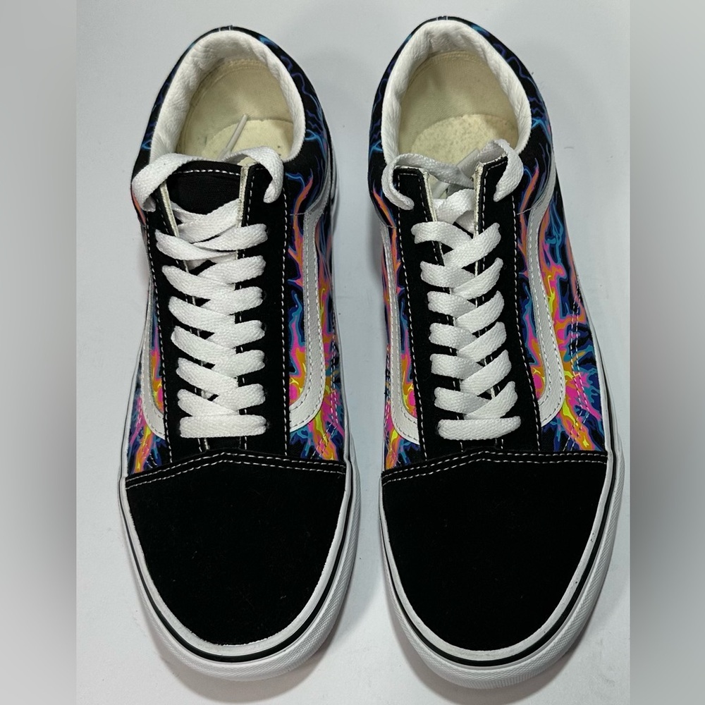 Vans Colorful Black Sneakers with White Laces brand es size 9
